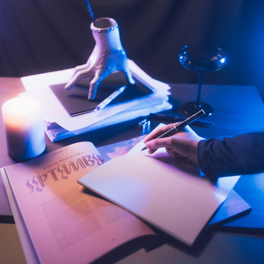 Onsdag Pennhållare inkl. Kontorsset Grupo Erik