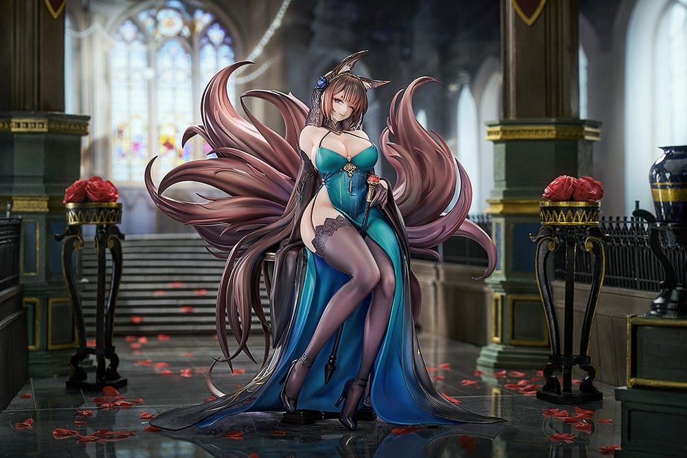 Azur Lane PVC-Figur 1/7 Amagi: Tron av Fallna Blomblad Ver. 27 cm