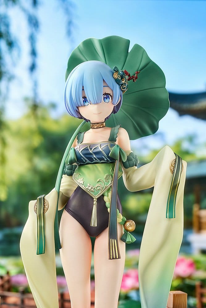Re:ZERO -Starting Life in Another World- Figur 1/7 Rem: Andningspaus i Trädgården Version 26 cm