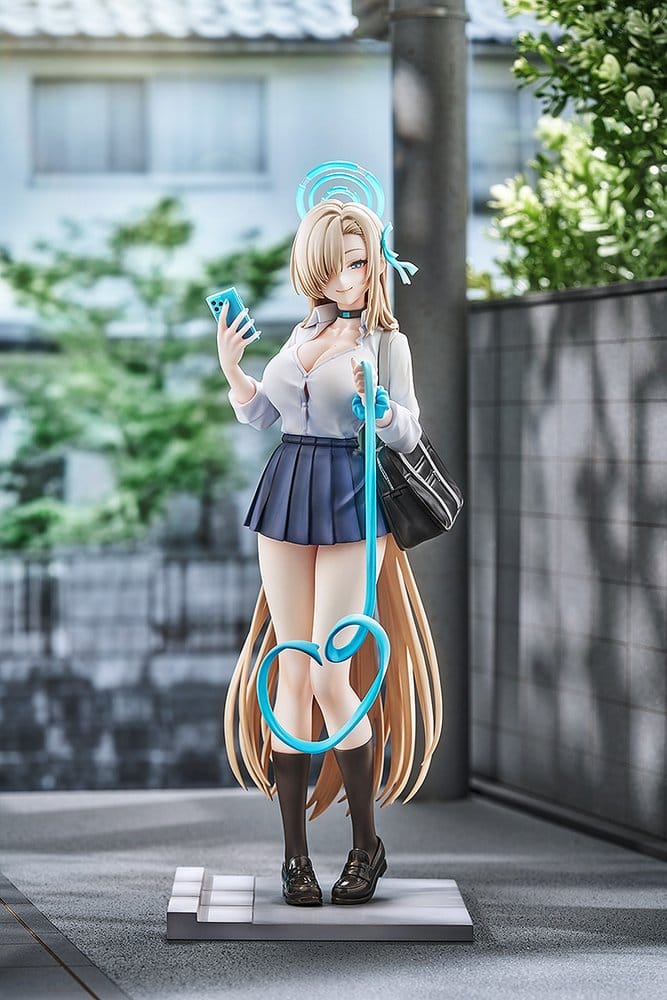 Blue Archive PVC Figure 1/7 Asuna (School): Memorial Lobby Version, 26 cm