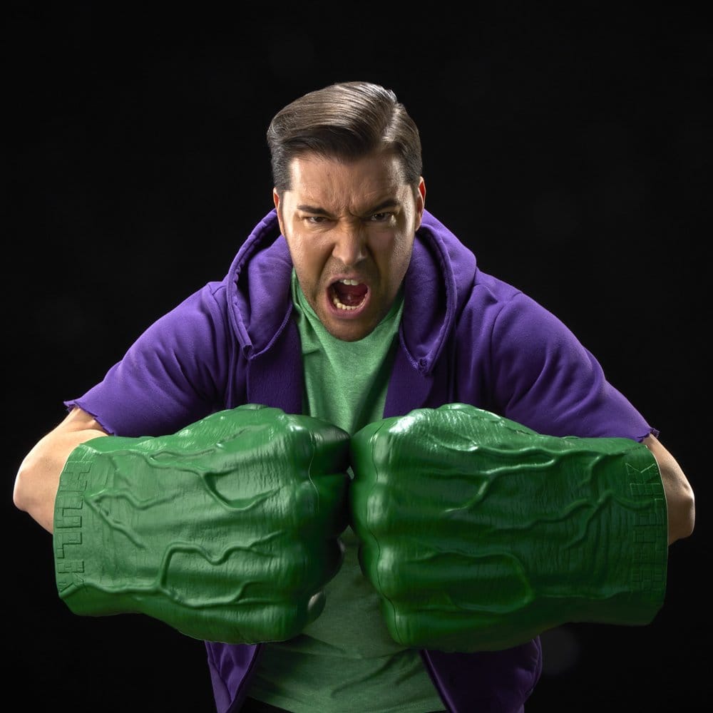 The Incredible Hulk Marvel Legends Premium Rollspelsnävar i Skala 1:1 med Elektroniska Ljud och Effekter