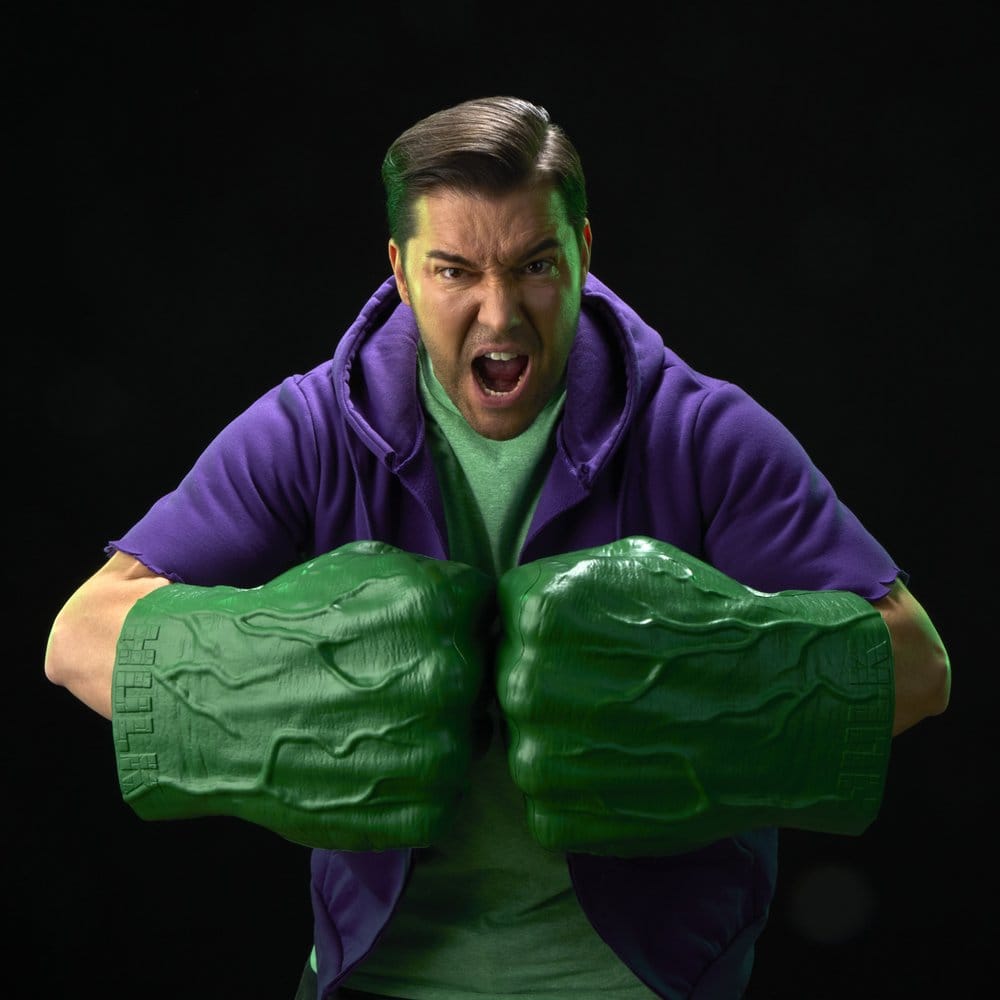 The Incredible Hulk Marvel Legends Premium Rollspelsnävar i Skala 1:1 med Elektroniska Ljud och Effekter