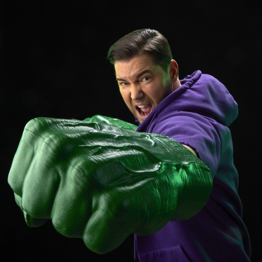 The Incredible Hulk Marvel Legends Premium Rollspelsnävar i Skala 1:1 med Elektroniska Ljud och Effekter