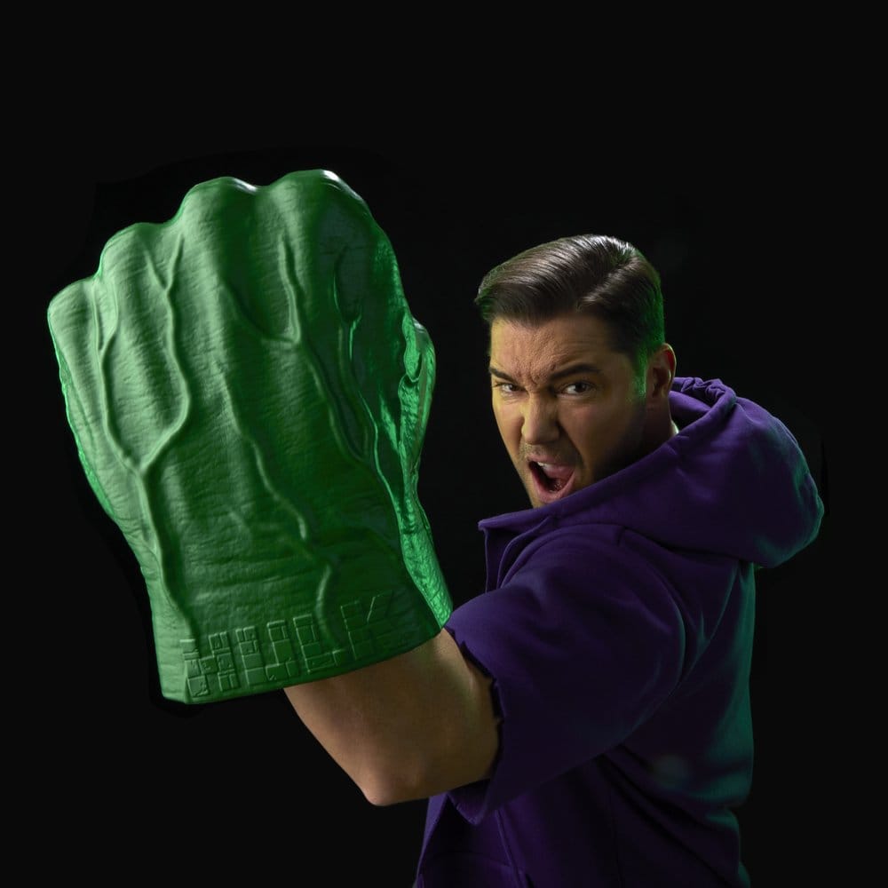 The Incredible Hulk Marvel Legends Premium Rollspelsnävar i Skala 1:1 med Elektroniska Ljud och Effekter