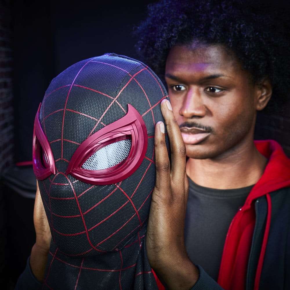Spider-Man: Miles Morales Marvel Legends Electronic Expressive Mask