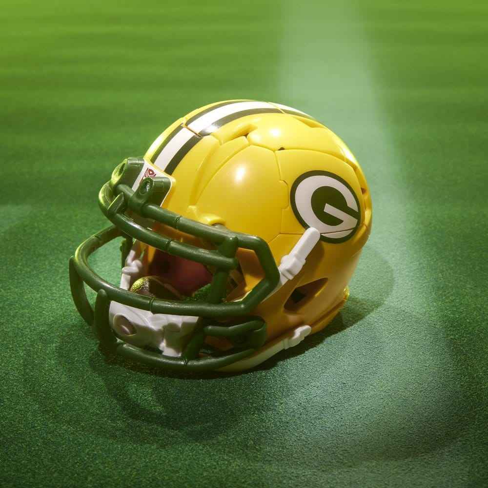 Transformers x NFL Actionfigur Green Bay Packers: Tundra Prime 14 cm