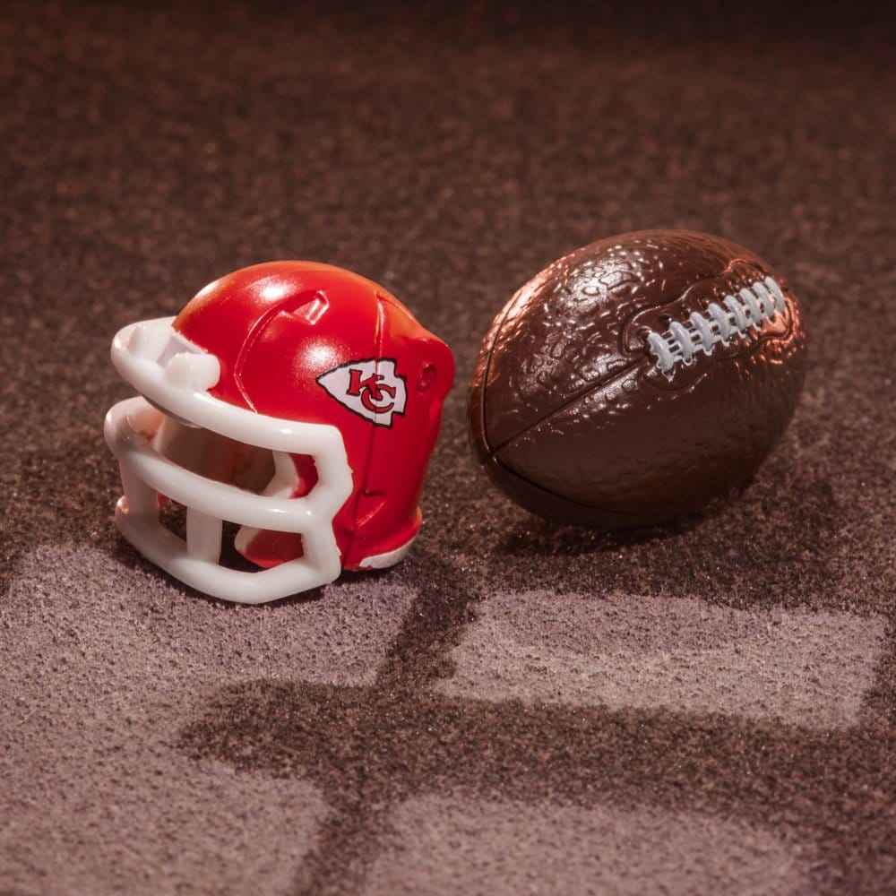 Transformers x NFL Actionfigur Kansas City Chiefs: KC-59 14 cm