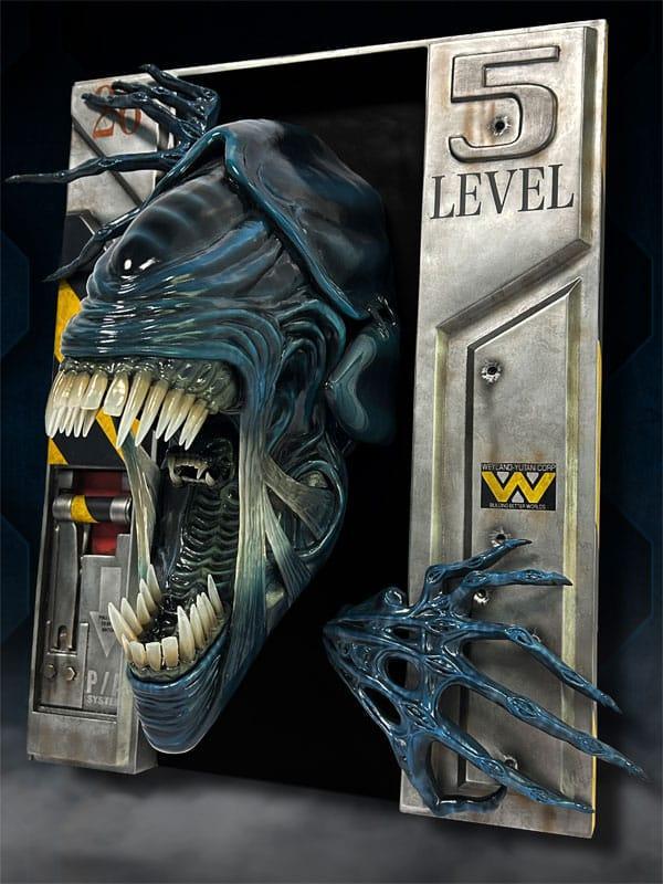 Aliens Väggskulptur 1/2 Alien Queen 51 x 41 x 25 cm Hollywood Collectibles Group