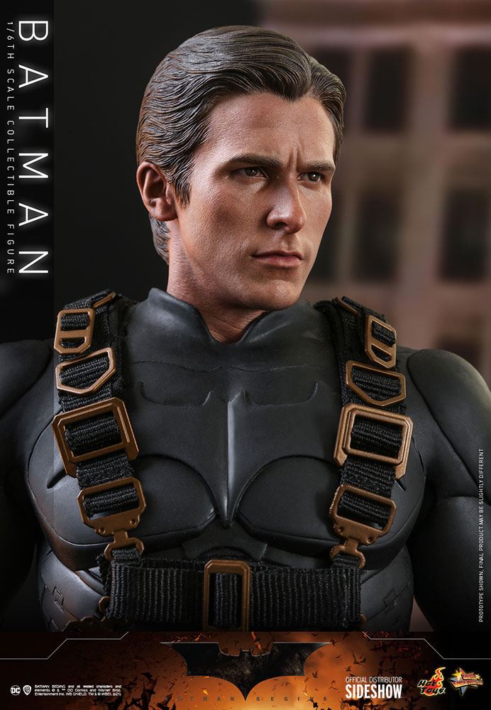 Batman Begins Movie Masterpiece Action Figure 1/6 – Hot Toys Exclusive Hot Toys