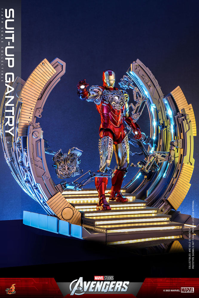 Marvel's Avengers Iron Man Suit-Up Gantry Hot Toys