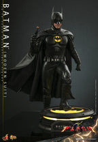 The Flash Movie Masterpiece Action Figur 1/6 Batman (Modern Suit) 30 cm Hot Toys