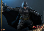 The Flash Film Mästverk Actionfigur med Fordon 1/6 Batman & Batcycle Set 30 cm Hot Toys