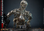 Terminator 2: Judgment Day Movie Masterpiece Die-cast Action Figur 1/6 Endoskeleton (Battle Damaged Version) 31 cm Hot Toys