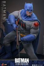 Batman: The Dark Knight Returns Comic Masterpiece Action Figur 1/6 Batman (Battle Damaged Version) 32 cm