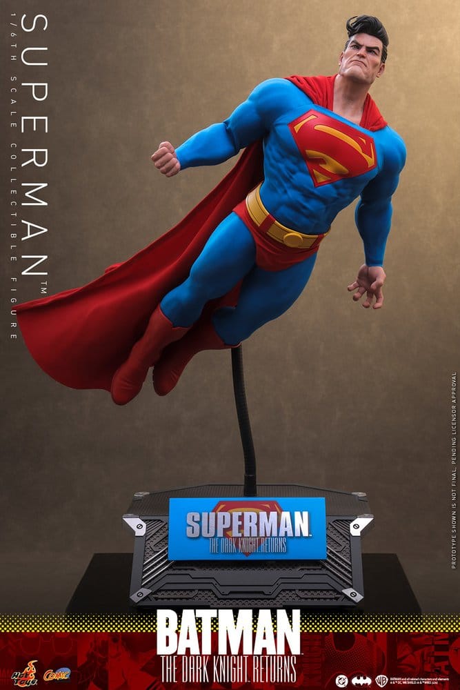 Batman: The Dark Knight Returns Comic Mästerverk Action Figur 1/6 Superman 34 cm