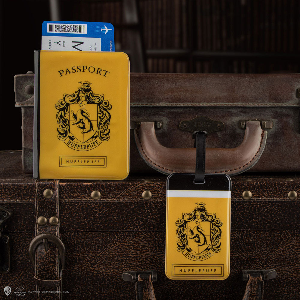 Harry Potter Passerkort och Bagagetags Set Hufflepuff Cinereplicas