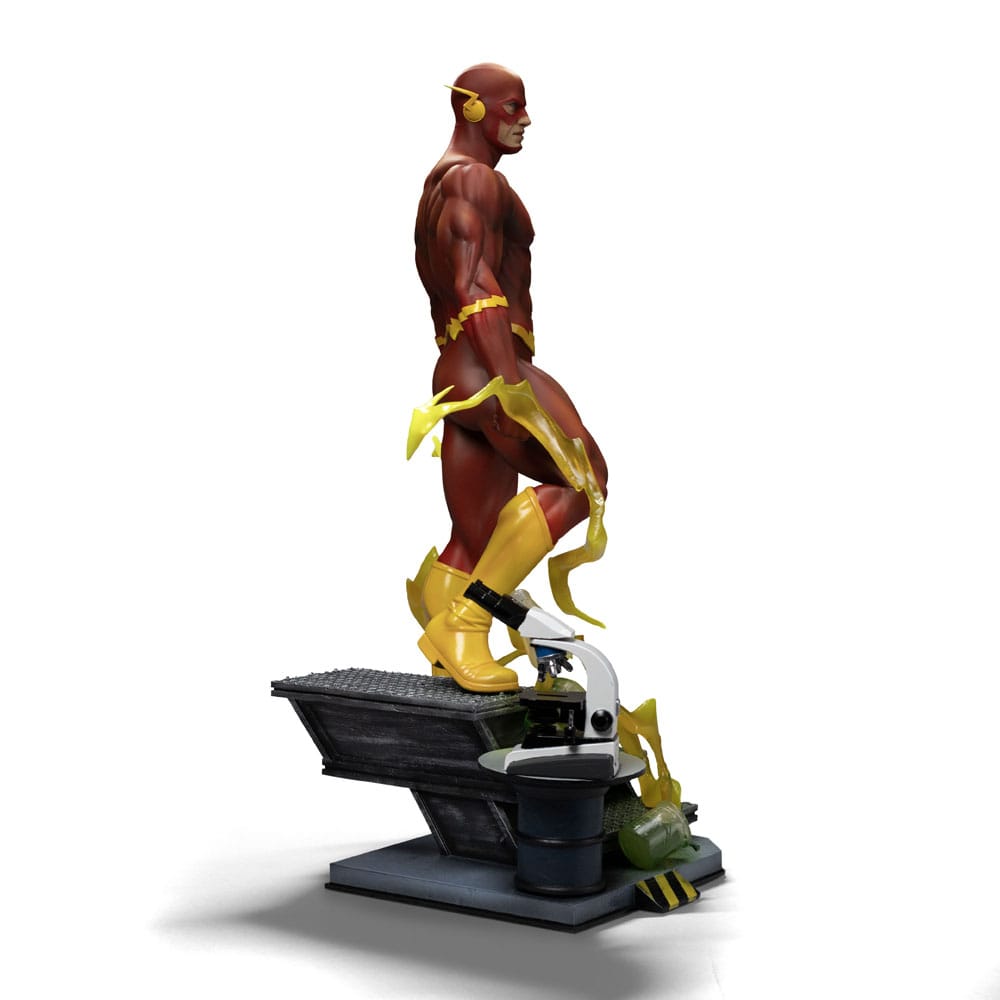 DC Comics Legacy Replica Figur 1/4 Flash 54 cm