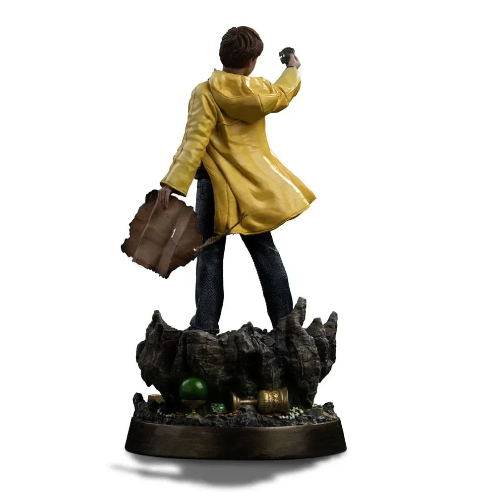 The Goonies Art Scale Figur 1/10 Mikey Walsh (40-årsjubileum) 21 cm Iron Studios