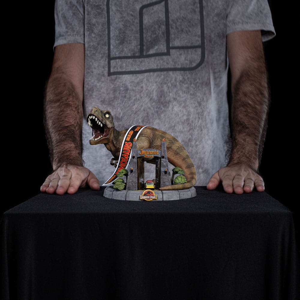 T-Rex Illusion Deluxe PVC Figur från Jurassic Park - MiniCo Iron Studios