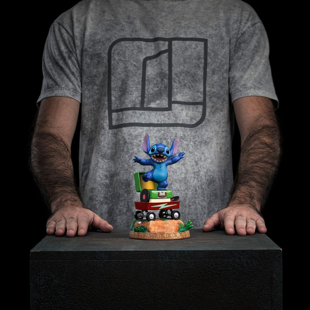 Lilo & Stitch Art Scale Figur 1/10 Stitch 17 cm - Charmer från Kauai Iron Studios
