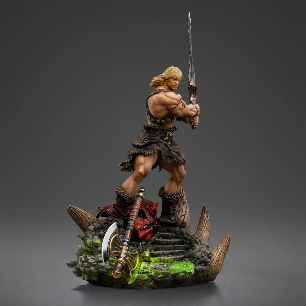 Masters of the Universe Deluxe Art Scale Figur 1/10 He-Man Unleashed 34 cm Iron Studios