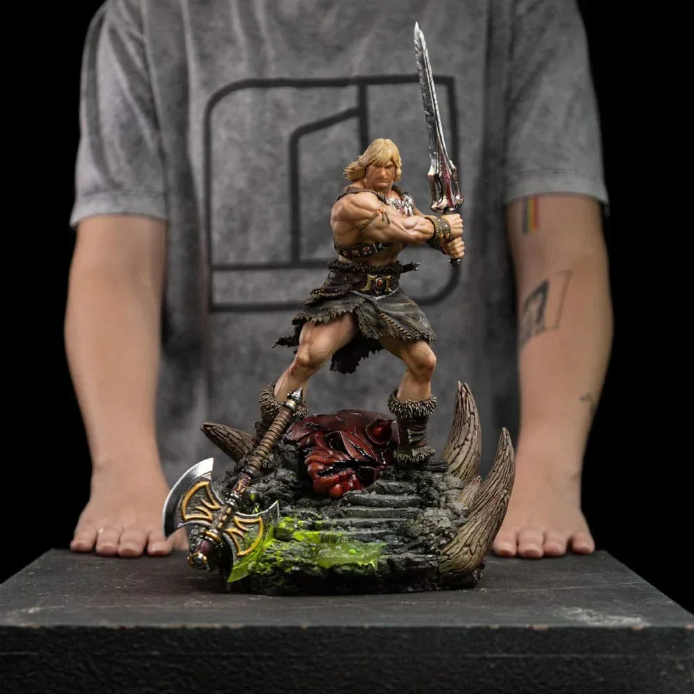 Masters of the Universe Deluxe Art Scale Figur 1/10 He-Man Unleashed 34 cm Iron Studios