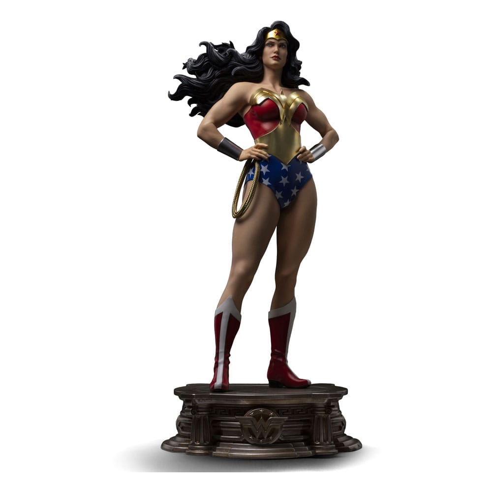 DC Comics Legacy Replica Figur 1/4 Wonder Woman 56 cm