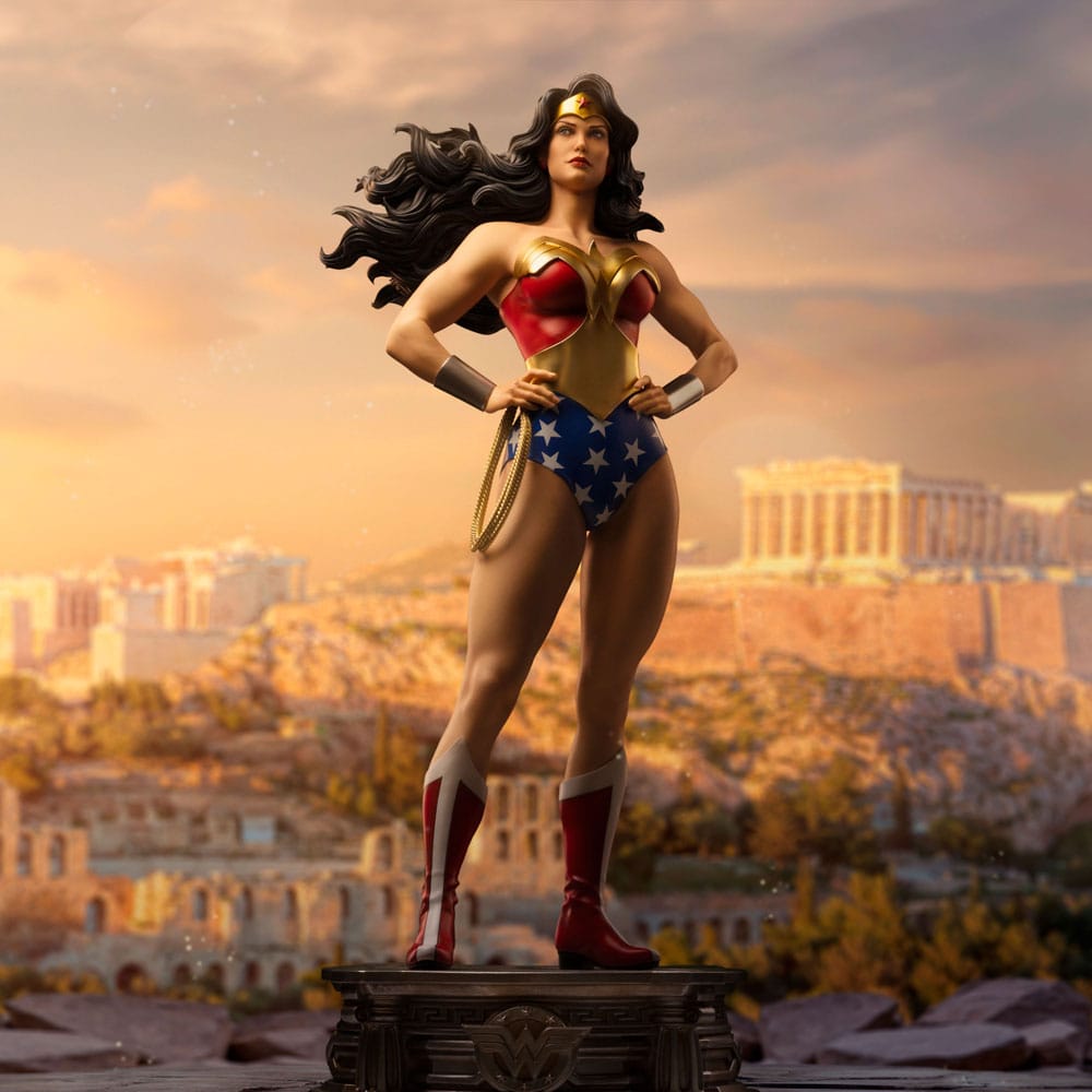 DC Comics Legacy Replica Figur 1/4 Wonder Woman 56 cm