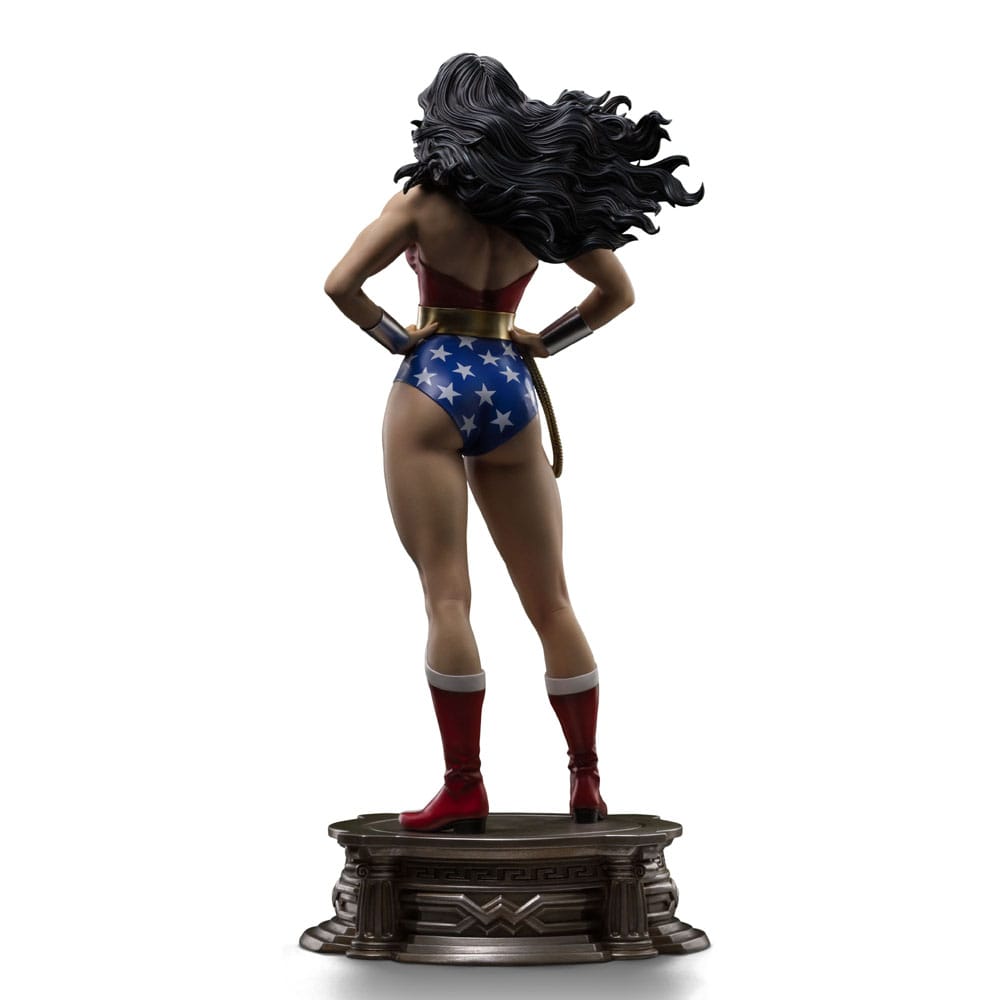 DC Comics Legacy Replica Figur 1/4 Wonder Woman 56 cm