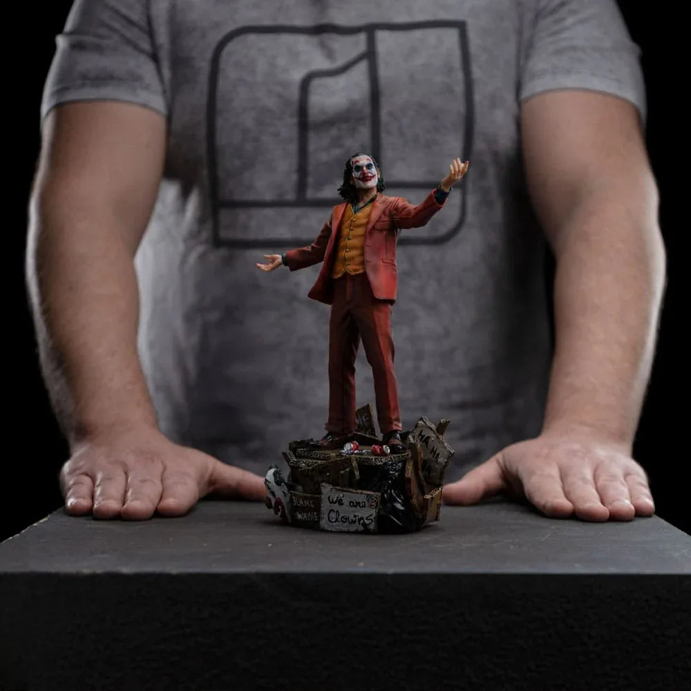 DC Comics Art Scale Deluxe Figur 1/10 Joker (Arthur Fleck) 19 cm Iron Studios