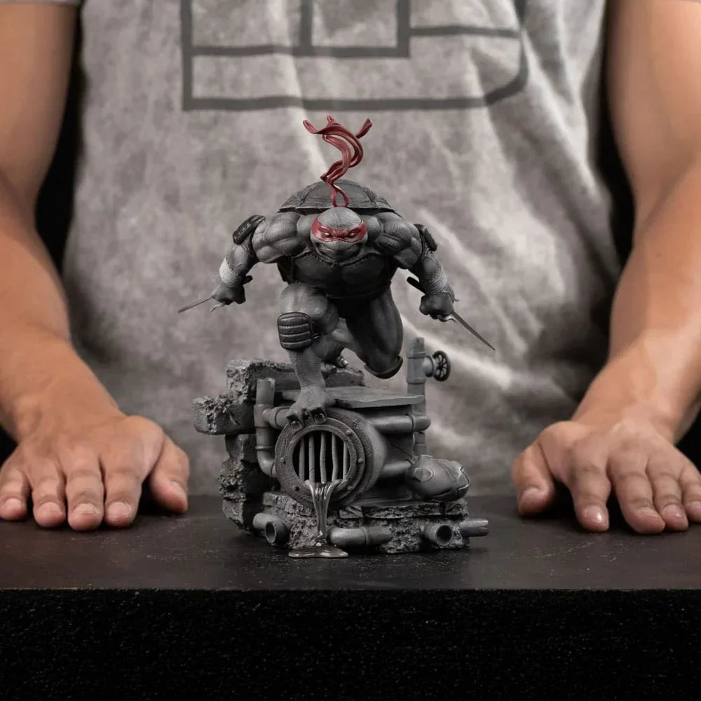 Teenage Mutant Ninja Turtles Art Scale Figur 1/10 Raphael Black and White Variant 26 cm - Hero Exclusive Iron Studios