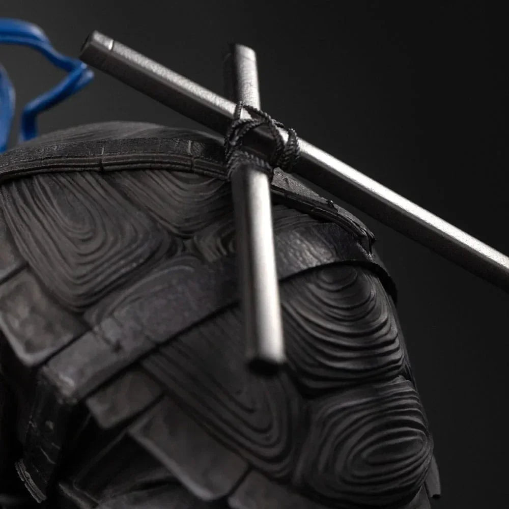 Teenage Mutant Ninja Turtles Art Scale Figur 1/10 Leonardo Black and White Variant 26 cm Iron Studios