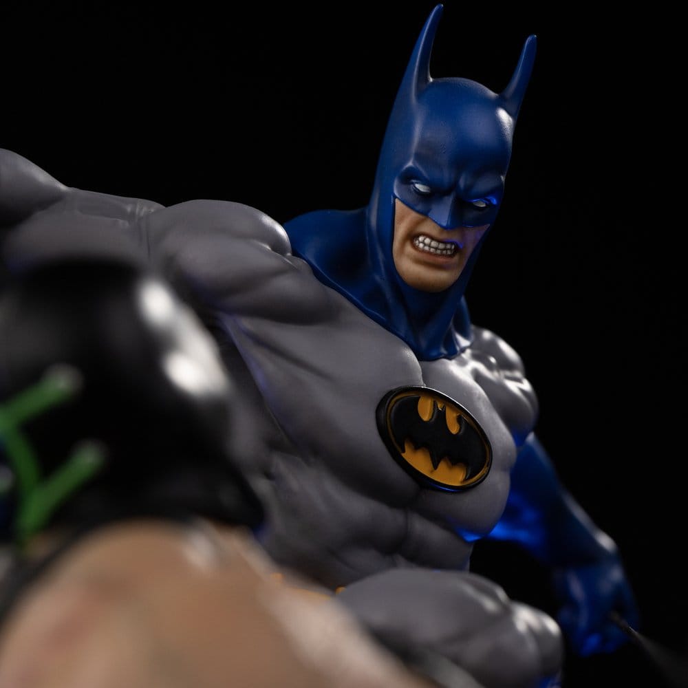 DC Comics Diorama i skala 1/10 Batman mot Bane 33 cm