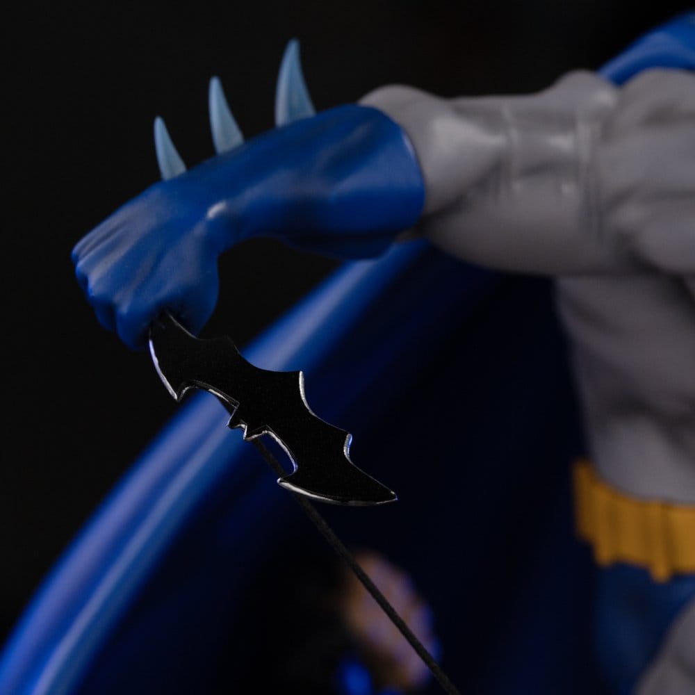 DC Comics Diorama i skala 1/10 Batman mot Bane 33 cm