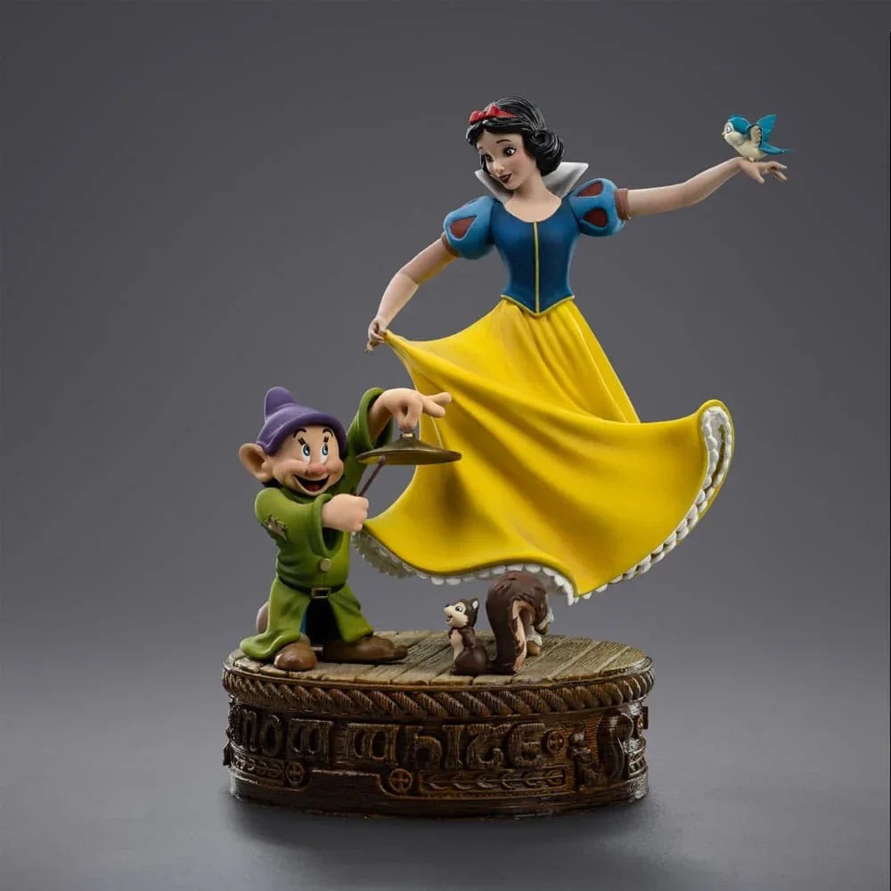 Snow White och de Sju Dvärgarna Art Scale Figur 1/10 - Snövit och Dopey 21 cm Iron Studios