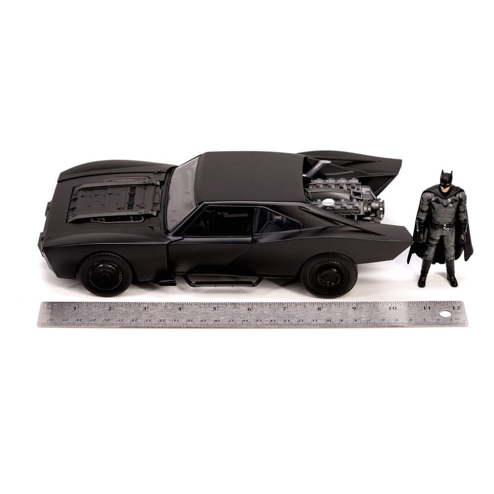 Batman 2022 Hollywood Rides Diecast Modell 1/18 Batmobile med Figur Jada Toys