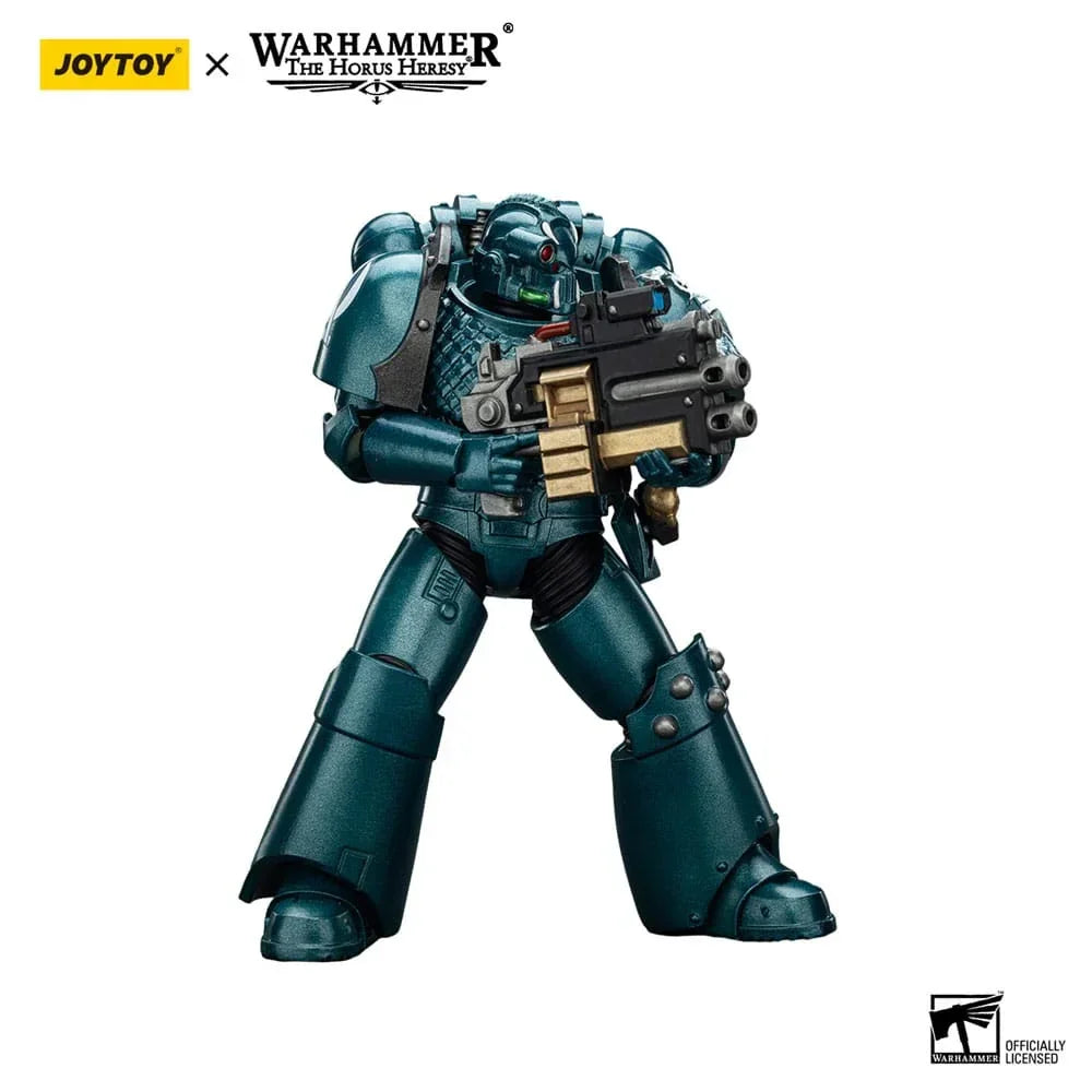 Warhammer The Horus Heresy Action Figur Alpha Legion Head Hunter med Banestrike Combi-Bolter och Power Dagger - 20 cm Joy Toy (CN)
