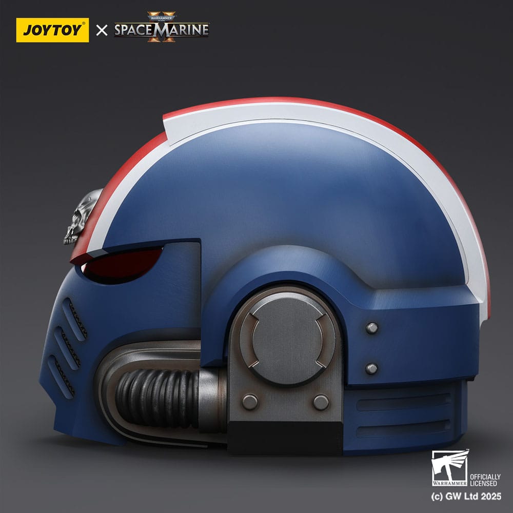 Warhammer 40,000: Space Marine 2 Replica Ultramarines Lieutenant Titus Helmet 30 cm Joy Toy (CN)
