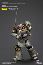 Warhammer The Horus Heresy Action Figur 1/18 lron Warriors Command Squad Chosen med Legion Standard 12 cm Joy Toy (CN)