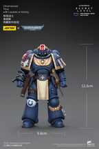 Warhammer 40,000 Action Figur Ultramarines Titus med Segerkransar 13 cm Joy Toy (CN)