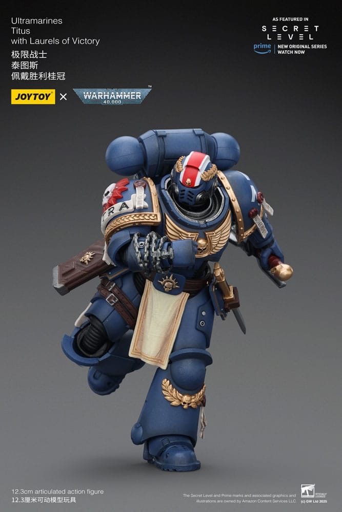 Warhammer 40,000 Action Figur Ultramarines Titus med Segerkransar 13 cm Joy Toy (CN)