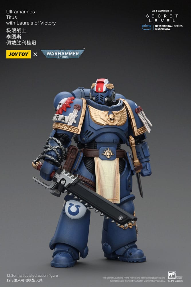 Warhammer 40,000 Action Figur Ultramarines Titus med Segerkransar 13 cm Joy Toy (CN)
