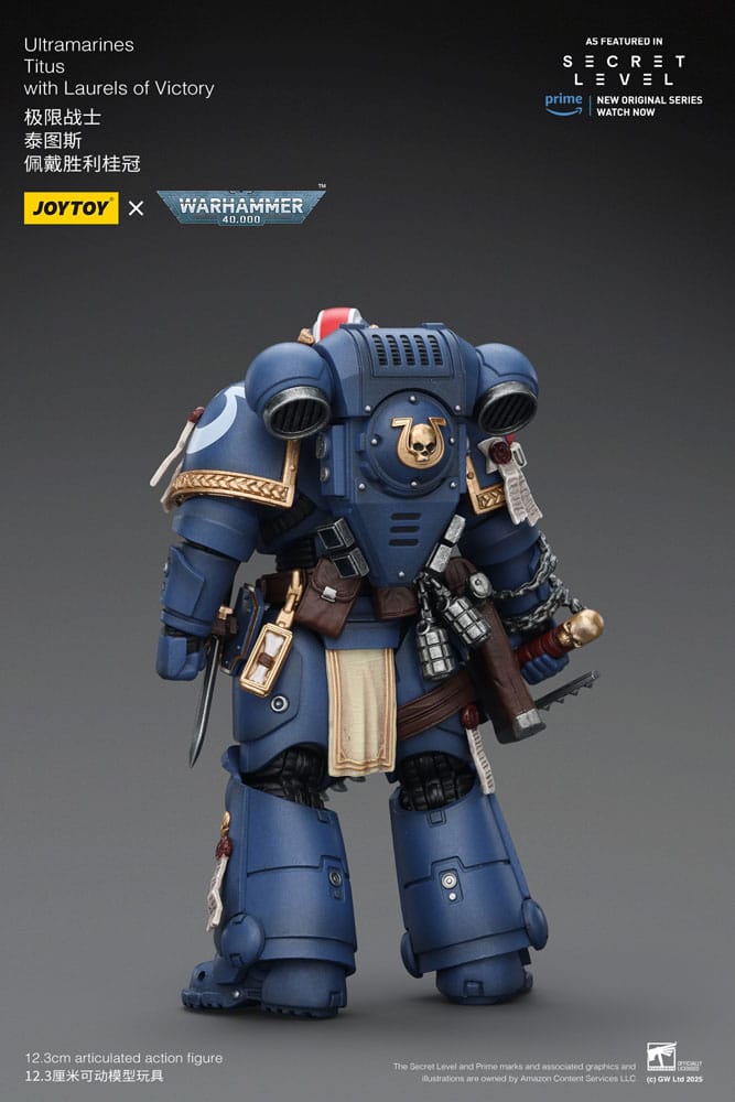 Warhammer 40,000 Action Figur Ultramarines Titus med Segerkransar 13 cm Joy Toy (CN)