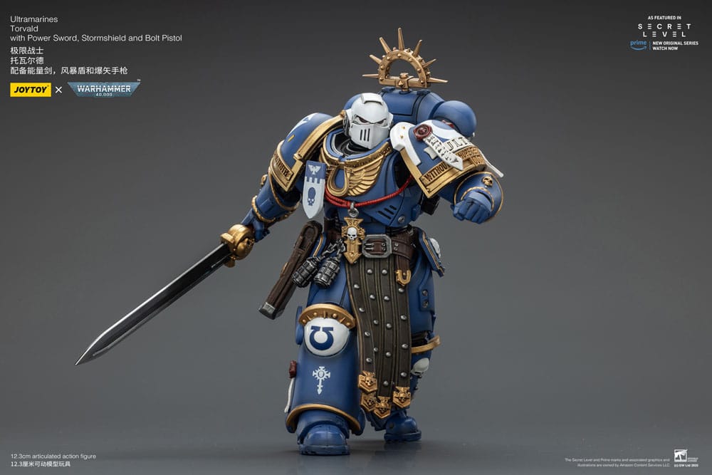 Warhammer 40,000 Action Figur Ultramarines Torvald med Kraftsvärd, Stormsköld och Bolt Pistol 13 cm Joy Toy (CN)