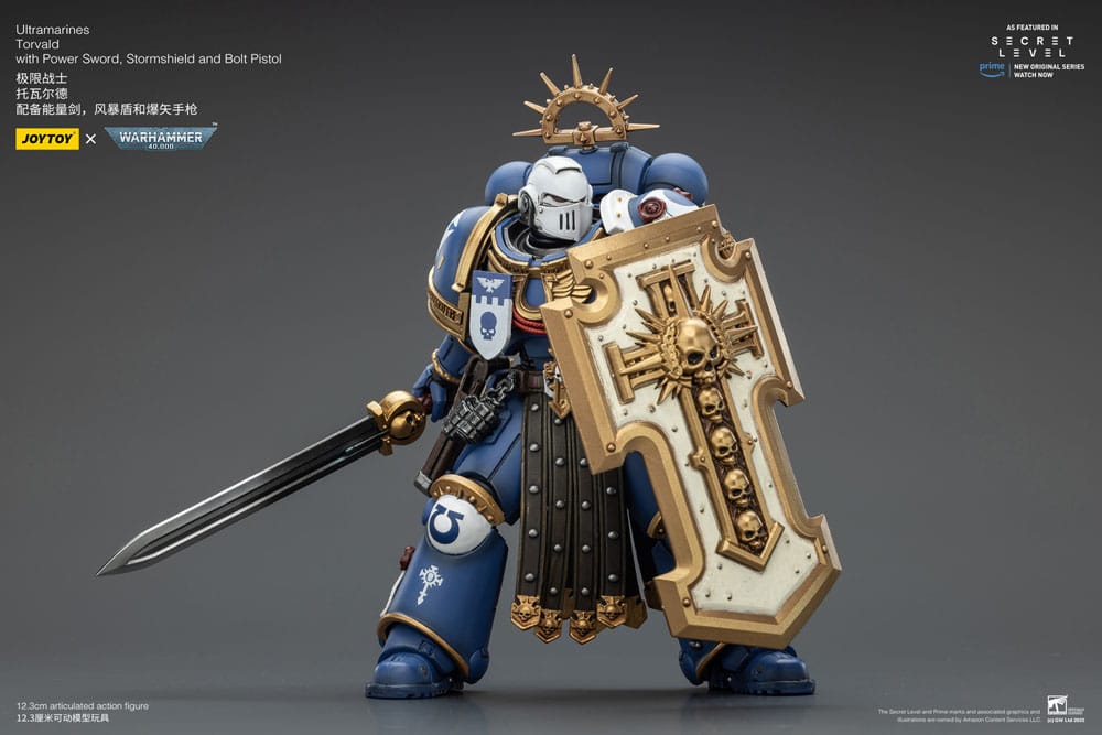Warhammer 40,000 Action Figur Ultramarines Torvald med Kraftsvärd, Stormsköld och Bolt Pistol 13 cm Joy Toy (CN)