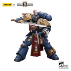 Warhammer 40,000: Space Marine 2 Action Figur Ultramarines Relic Primus Armour med Plasma Pistol och Combat Blade 13 cm Joy Toy (CN)