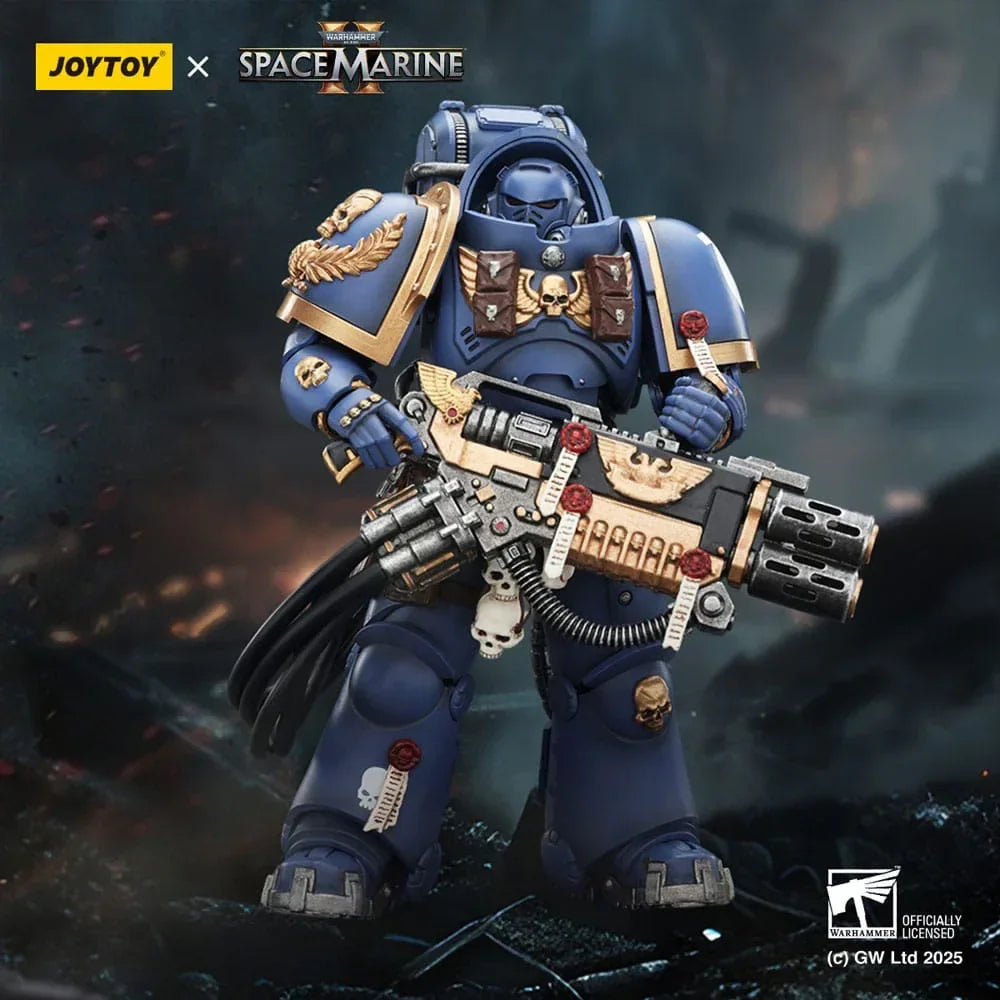 Warhammer 40,000: Space Marine 2 Action Figur Ultramarines Heavy Artificer Armor med Relik Multi-Melta 13 cm Joy Toy (CN)