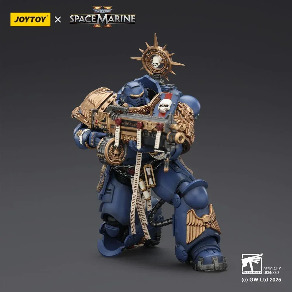 Warhammer 40,000: Space Marine 2 Action Figur Ultramarines Heavy Relic Primus Armor med Heavy Relic Bolt Rifle 13 cm Joy Toy (CN)