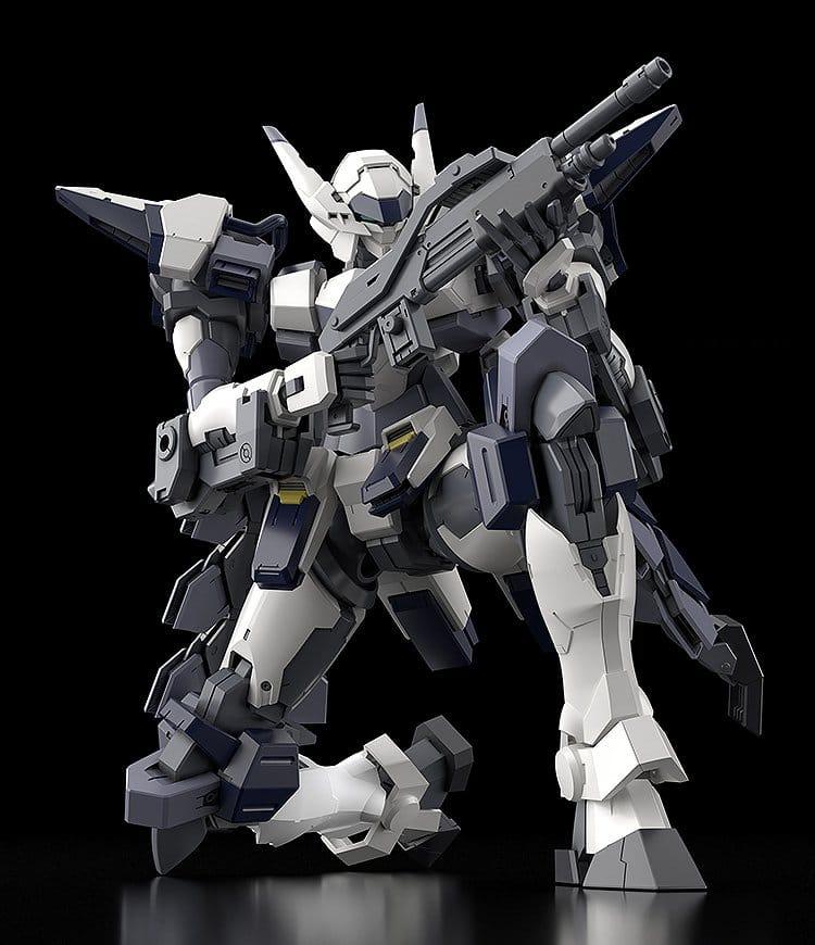 Full Metal Panic! Plastic Model Kit 1/48 Azure Raven with Type 10 Modified Monomolecular Slicing Sword Plated Ver. & Special Display Base 18 cm