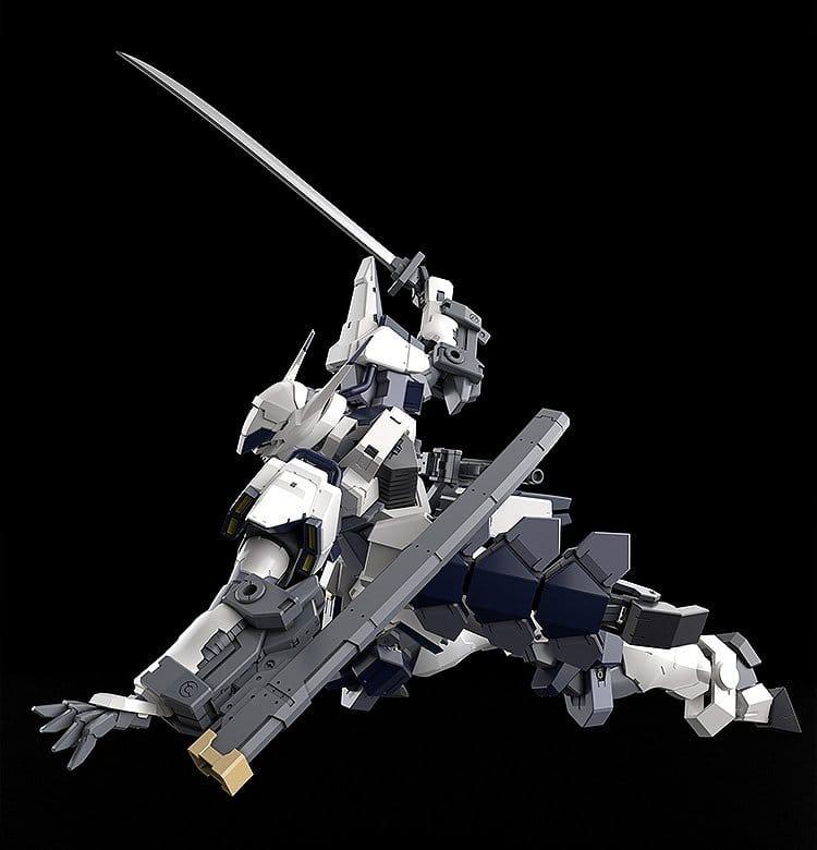 Full Metal Panic! Plastic Model Kit 1/48 Azure Raven with Type 10 Modified Monomolecular Slicing Sword Plated Ver. & Special Display Base 18 cm